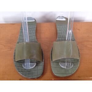 Banana Republic Italian Leather Green Resort Wear Flats Sandals Womens 7 37.5